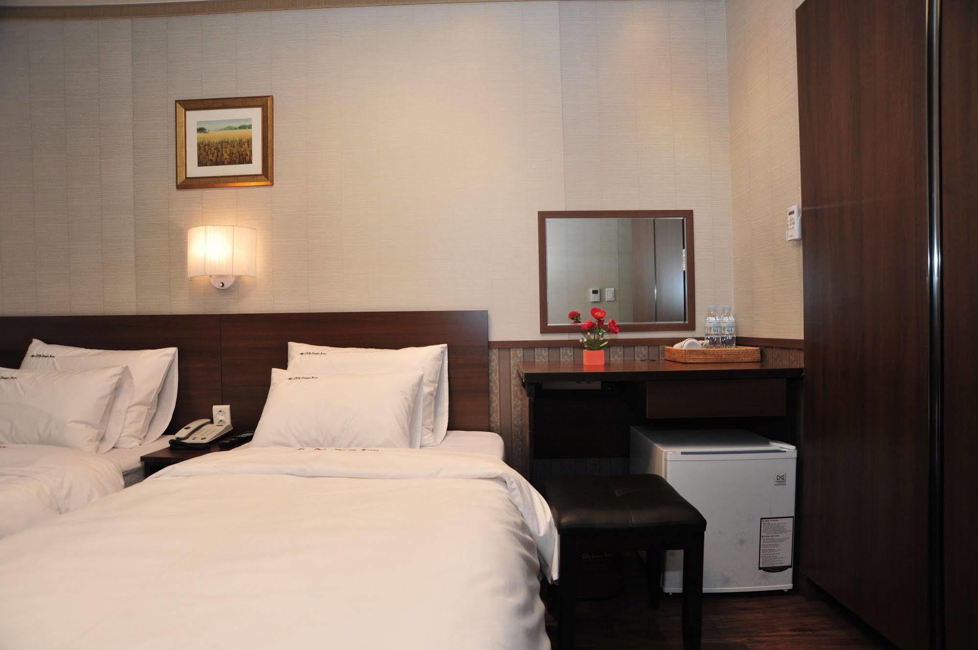 Global Inn Seoul Dongdaemun City Days Inn Seul Exterior foto